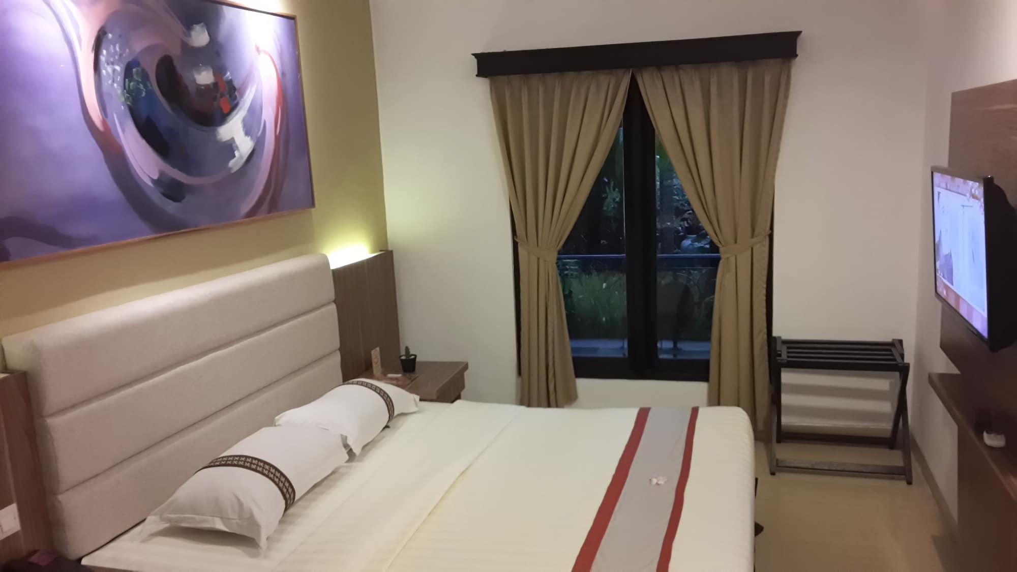 The Grand Palace Hotel Джокьякарта Экстерьер фото